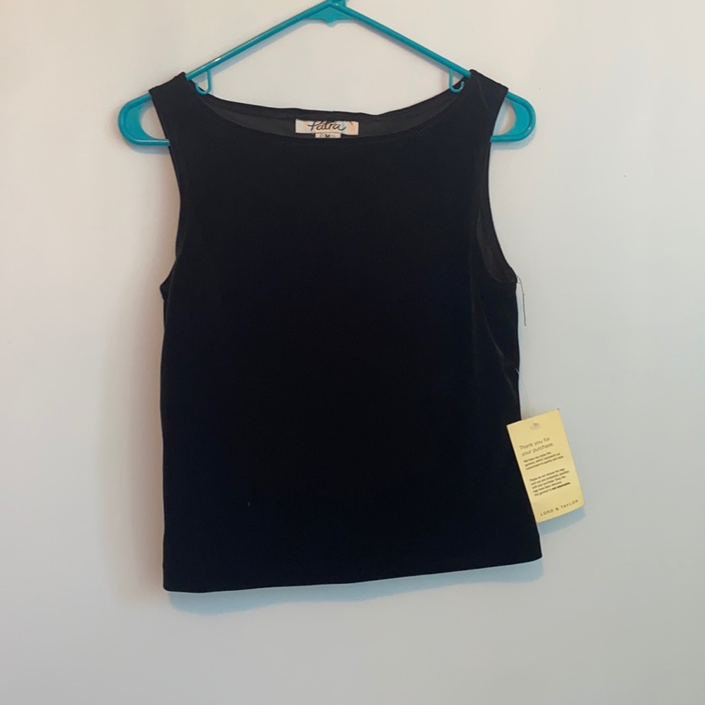Classic velvet top